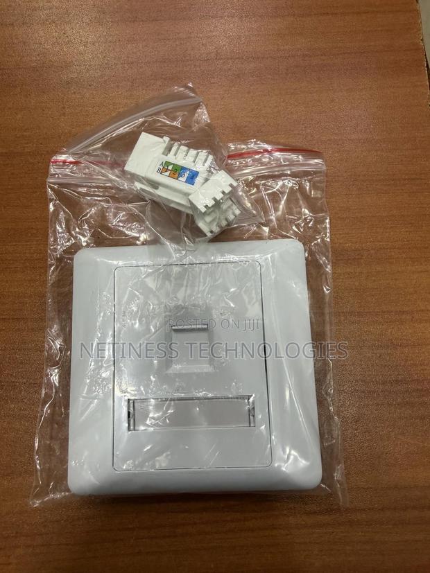 Faceplate Single Complete With Module - main view