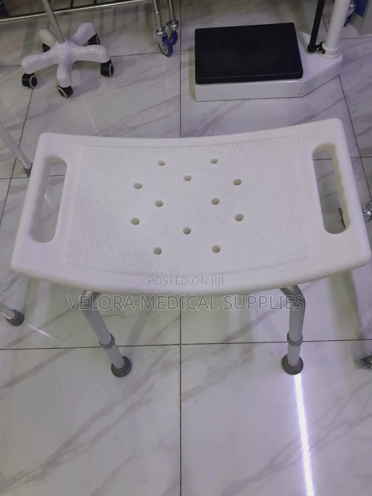 Shower Chair Without Backrest – Adjustable Bath Stool
