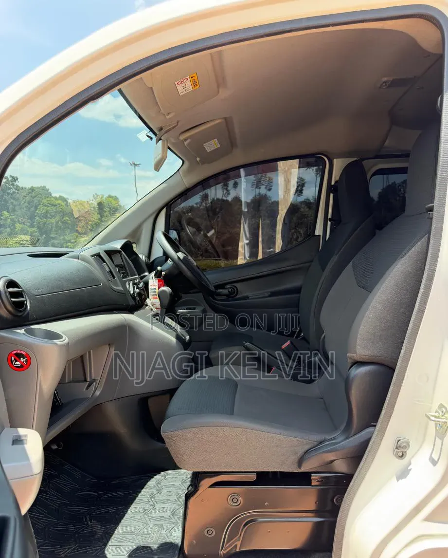 Nissan NV200 2018 White