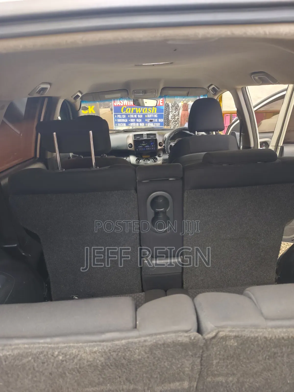 Toyota Vanguard 2012 White
