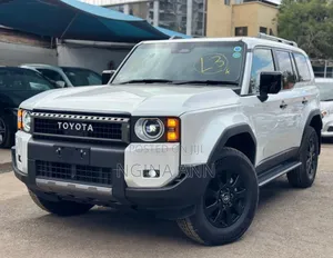 Toyota Land Cruiser Prado 2024 White
