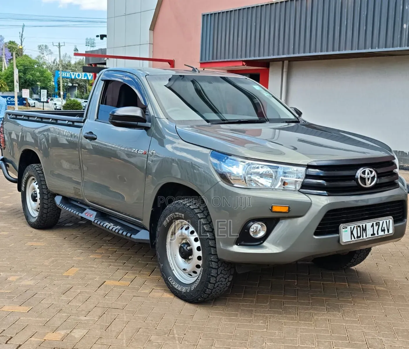 Toyota Hilux 2023 Gray
