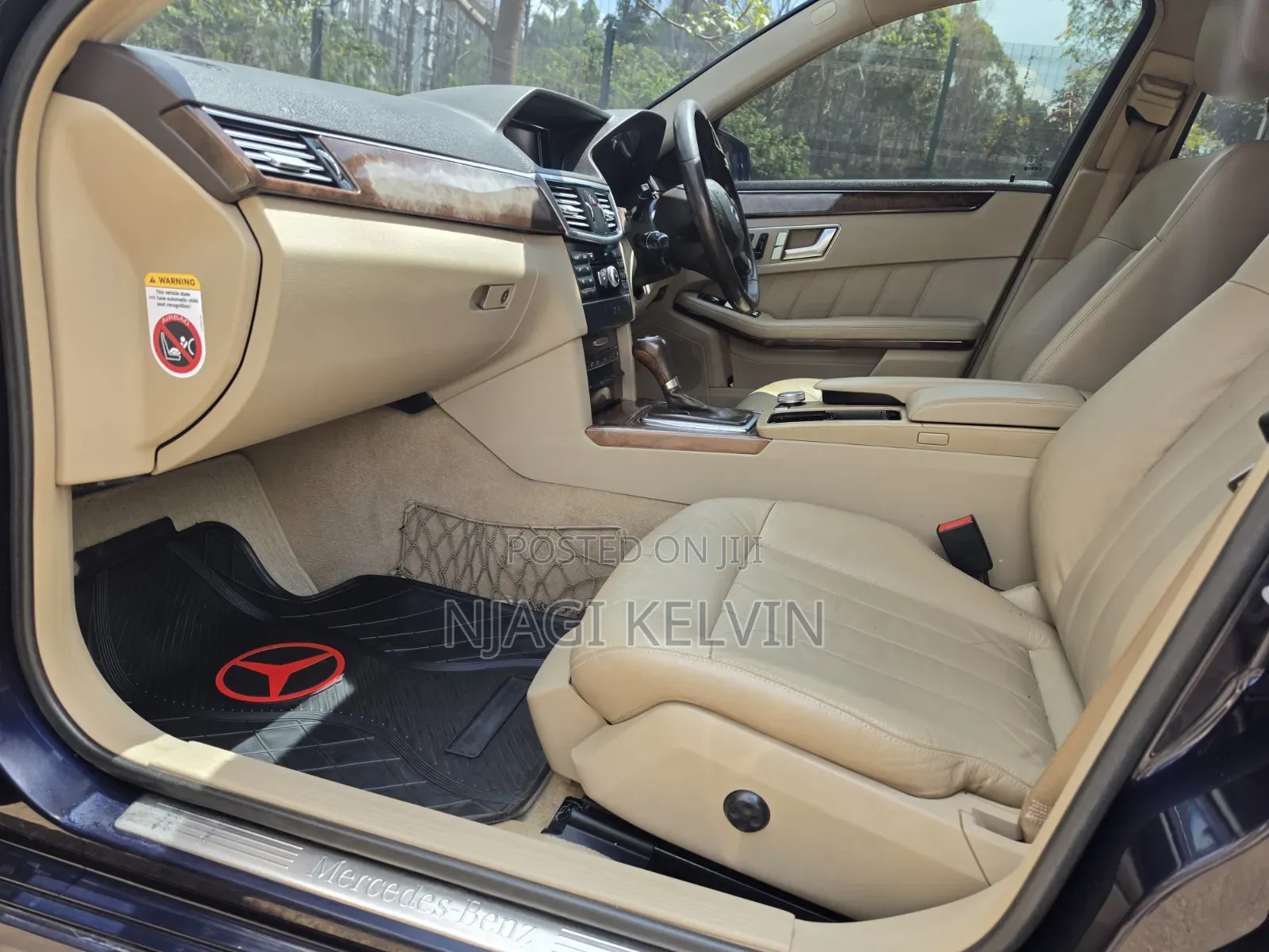 Mercedes-Benz E200 2012 Blue