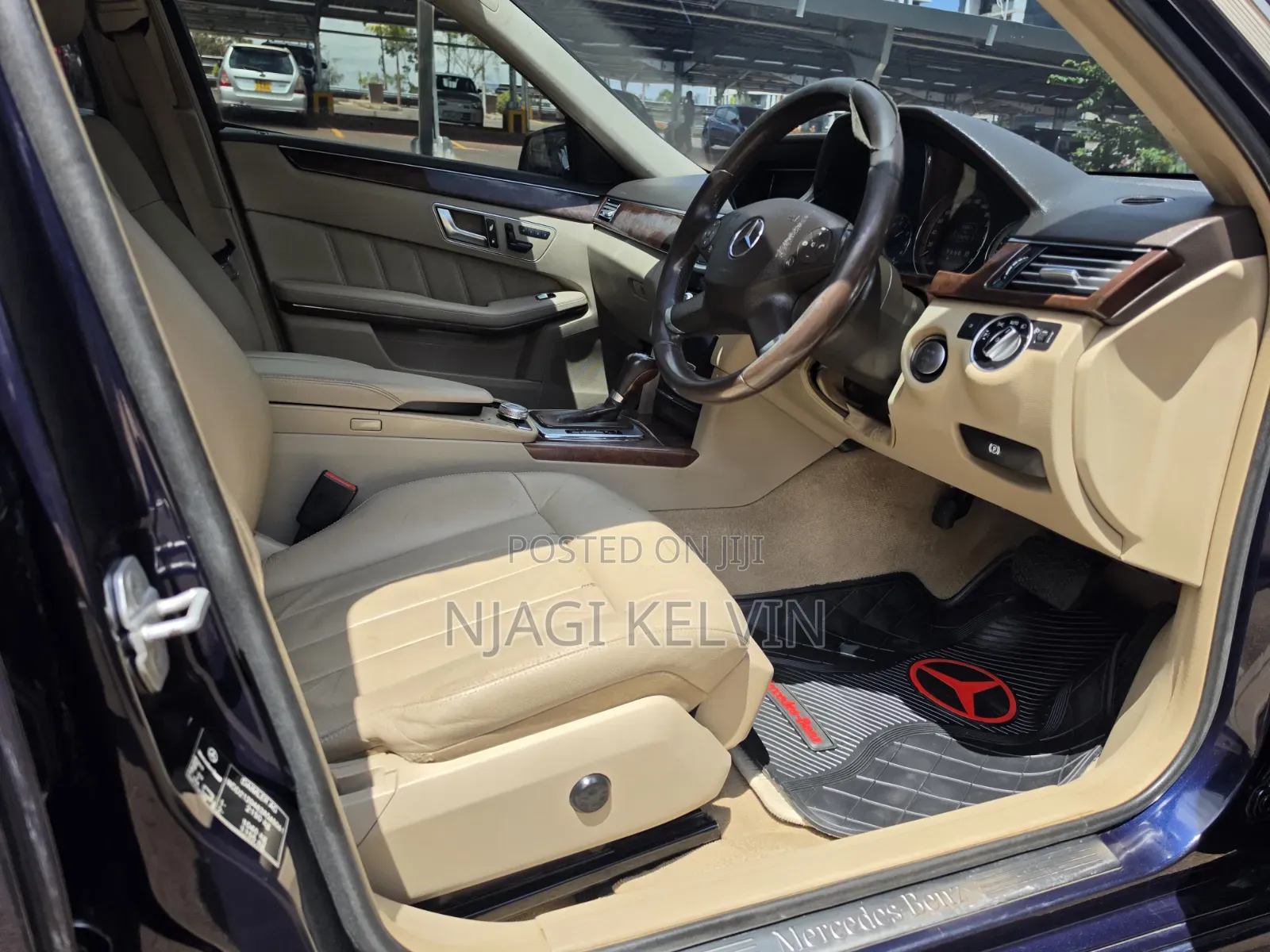 Mercedes-Benz E200 2012 Blue