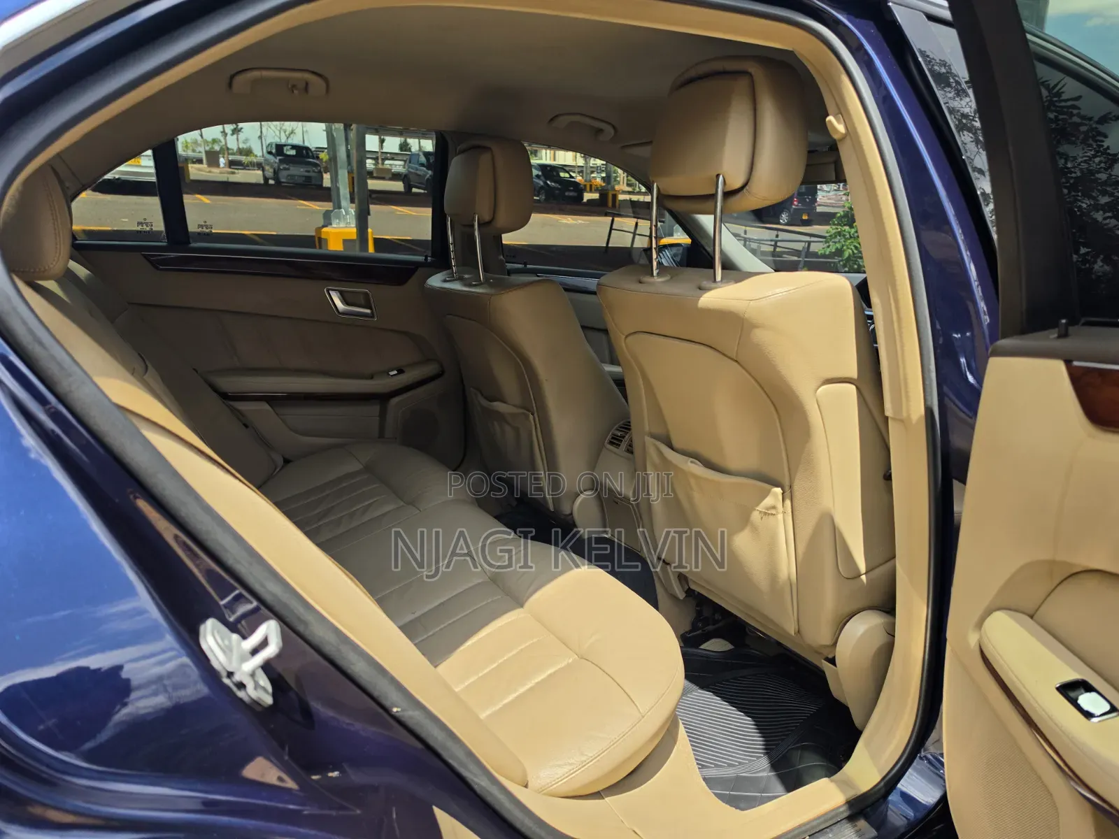 Mercedes-Benz E200 2012 Blue