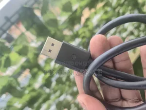 Display Cable for Laptops and Desktop
