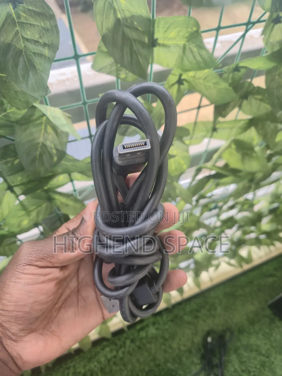Display Cable for Laptops and Desktop
