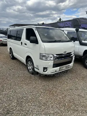 Toyota HiAce 2011 White