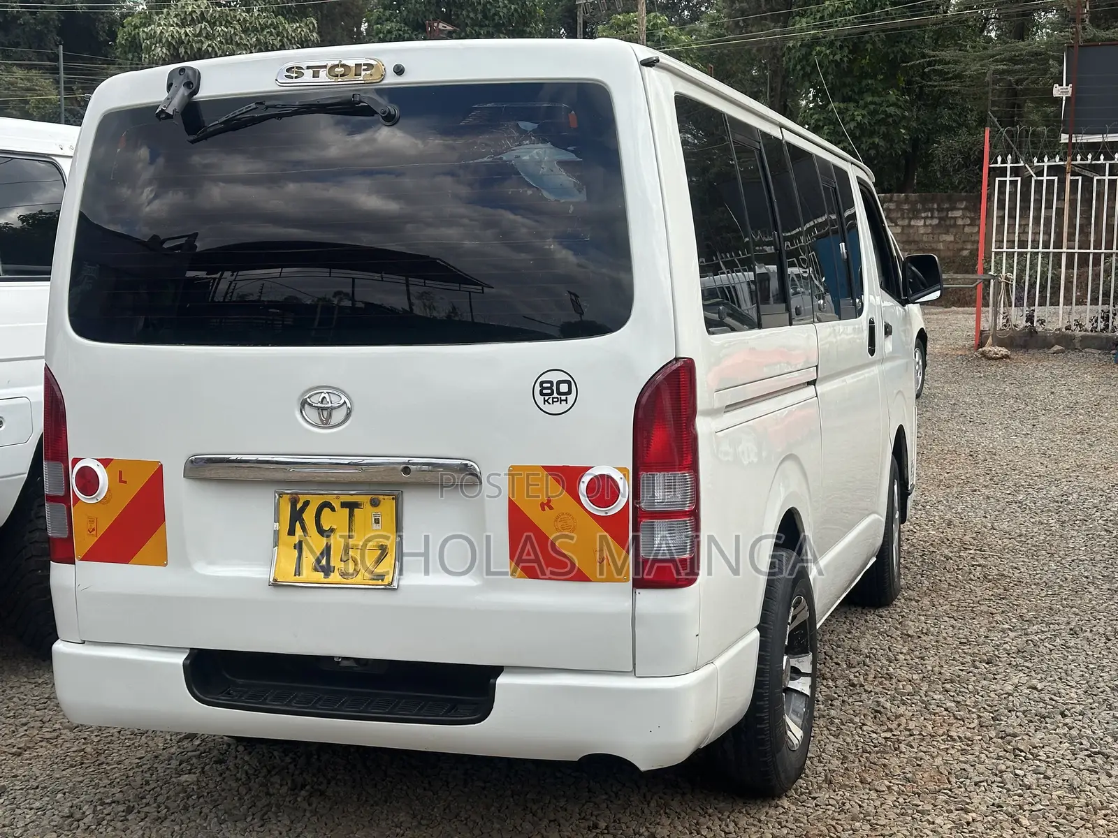 Toyota HiAce 2011 White