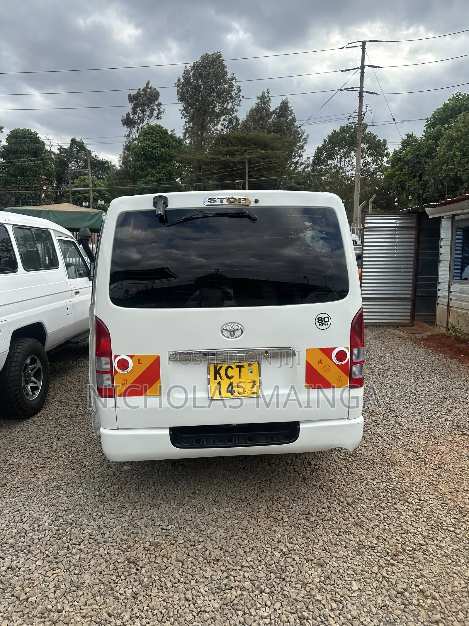 Toyota HiAce 2011 White