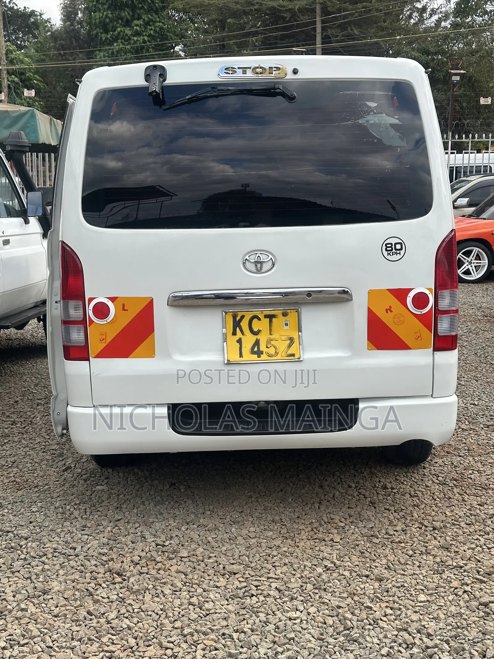 Toyota HiAce 2011 White