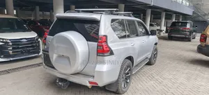 Toyota Land Cruiser Prado 2019 Silver