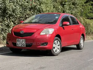 Toyota Belta 2009 Red
