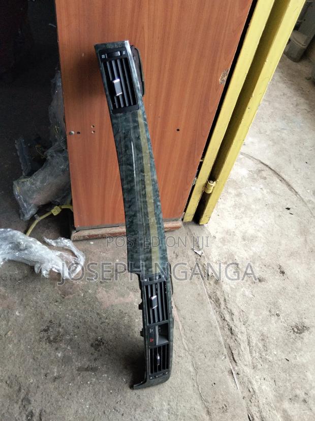 Toyota Crown Old Model Finisher