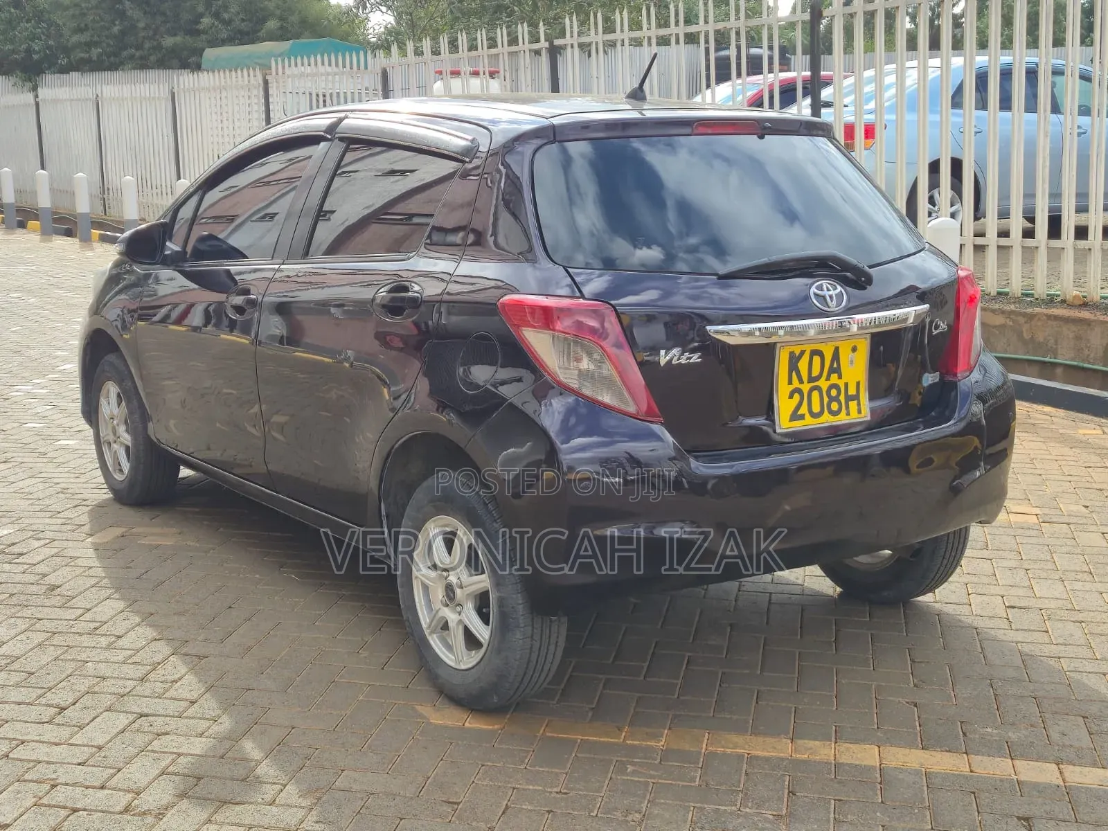 Toyota Vitz 2013 Burgundy