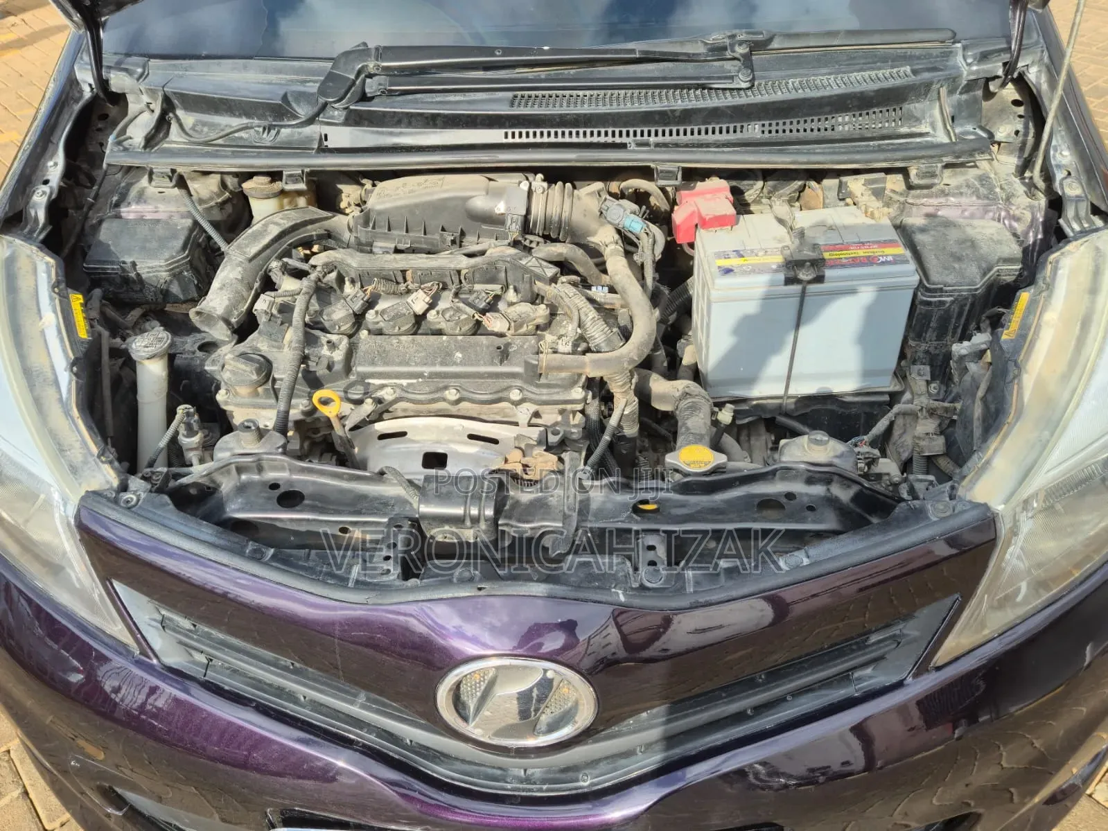 Toyota Vitz 2013 Burgundy