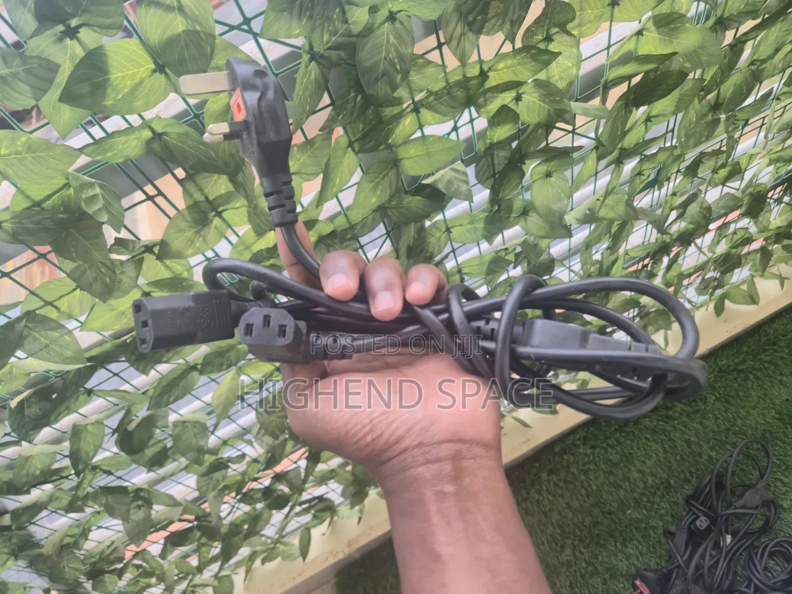 Twin Power Cables