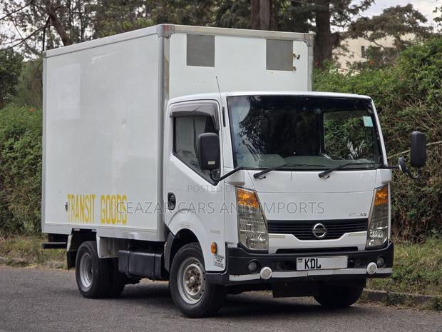 Nissan ATLAS Year 2013 White KDL Reg3000cc DIESEL 5 Speed Manual