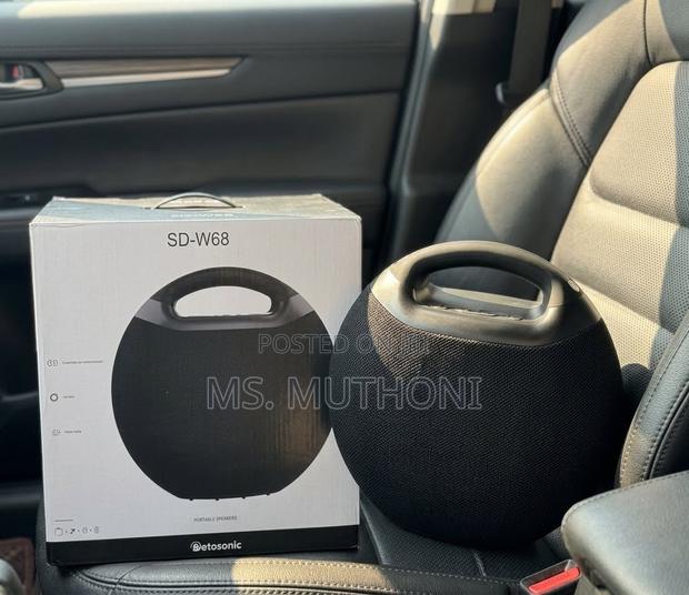 BassBoom Nomad Bluetooth Speaker - main view