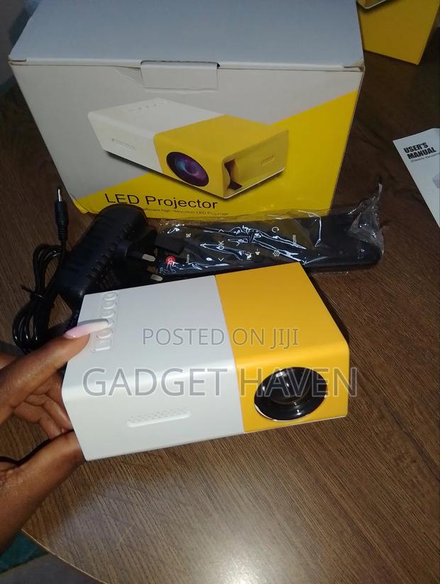 YG 300 Mini Projector - thumbnail 2