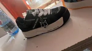 Stylish Unisex Shoes for Men and Women