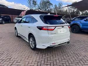 Toyota Harrier 2019 Pearl
