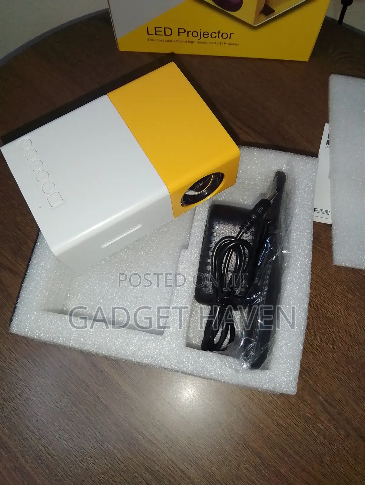 YG300 HD Mini Projector