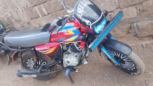 Bajaj Boxer 125 2025 Red