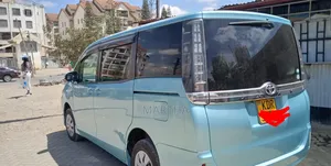 Toyota Voxy 2017 Blue