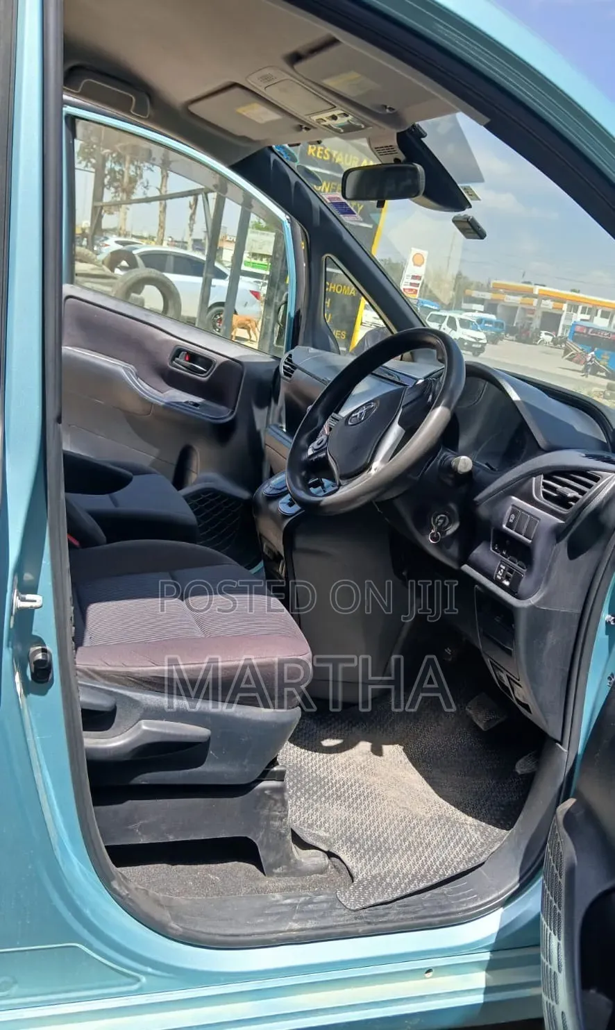 Toyota Voxy 2017 Blue