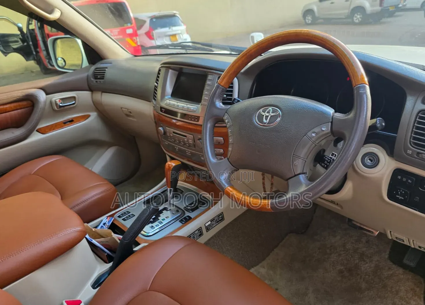 Toyota Land Cruiser 2007 White