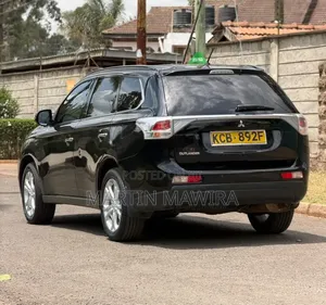 Mitsubishi Outlander 2014 Black