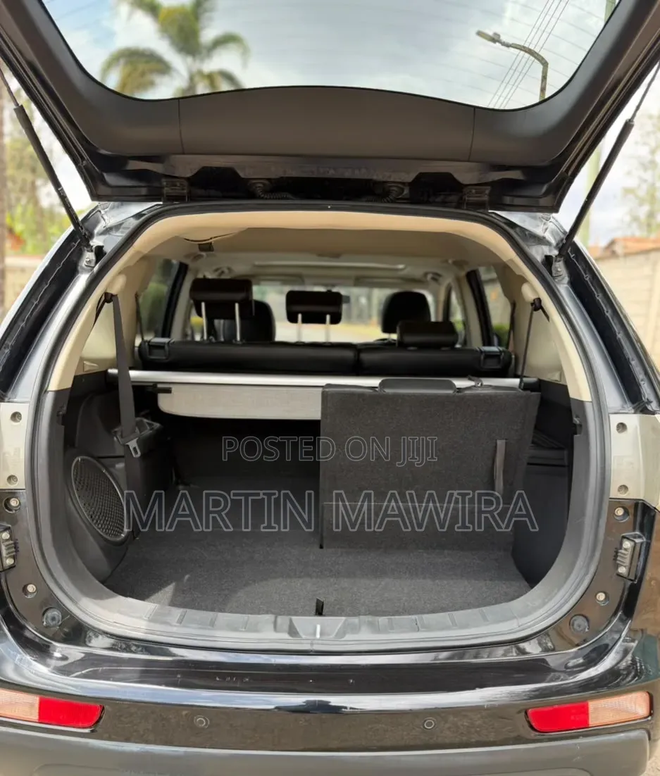 Mitsubishi Outlander 2014 Black