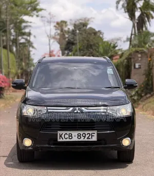 Mitsubishi Outlander 2014 Black