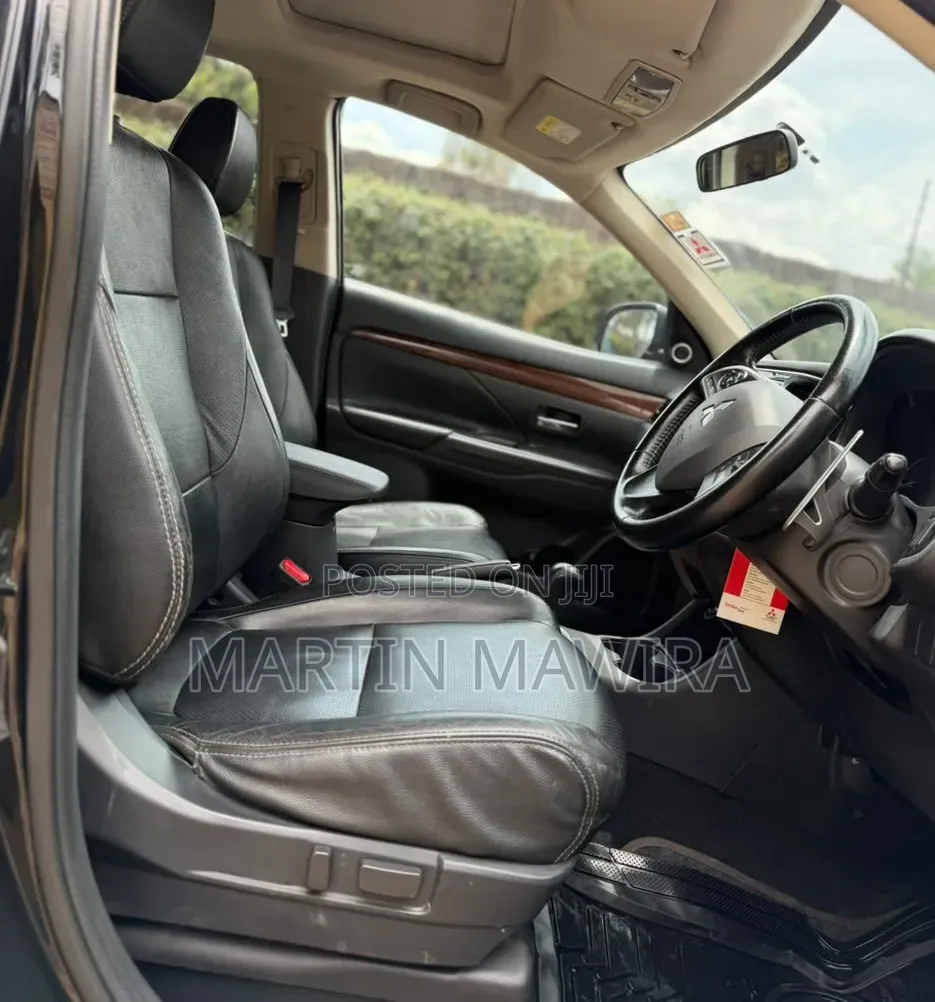 Mitsubishi Outlander 2014 Black