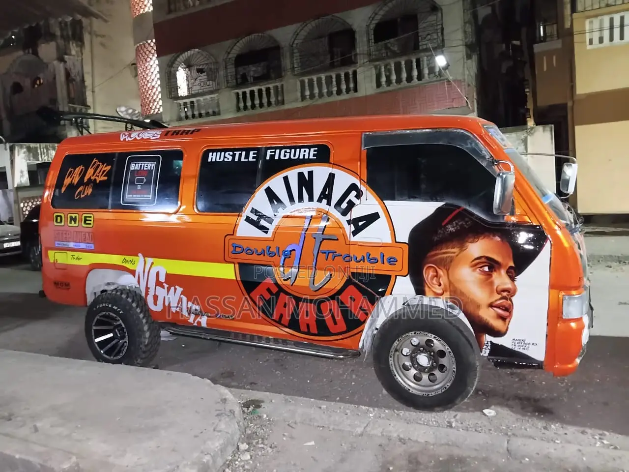 Nissan Caravan (Urvan) 2019 Orange