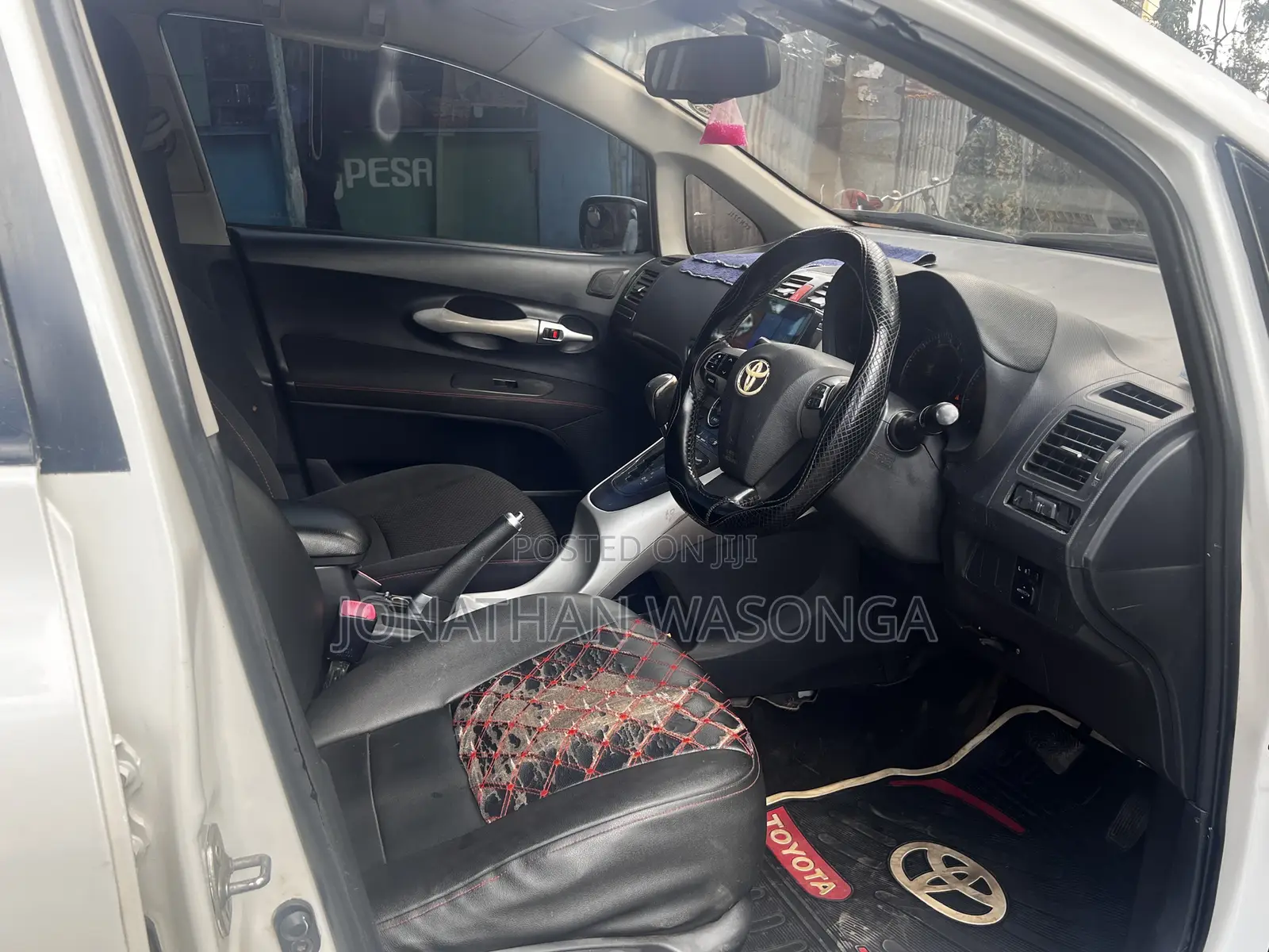 Toyota Auris 2010 White