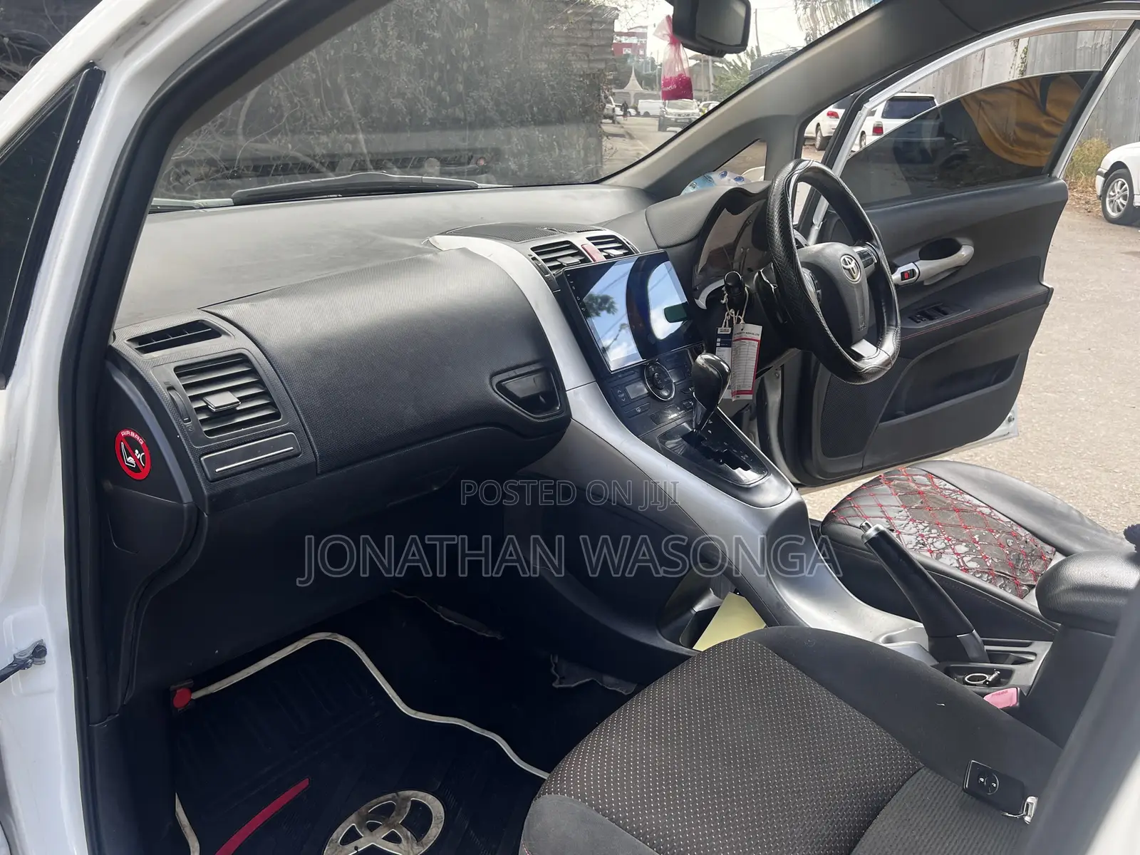 Toyota Auris 2010 White