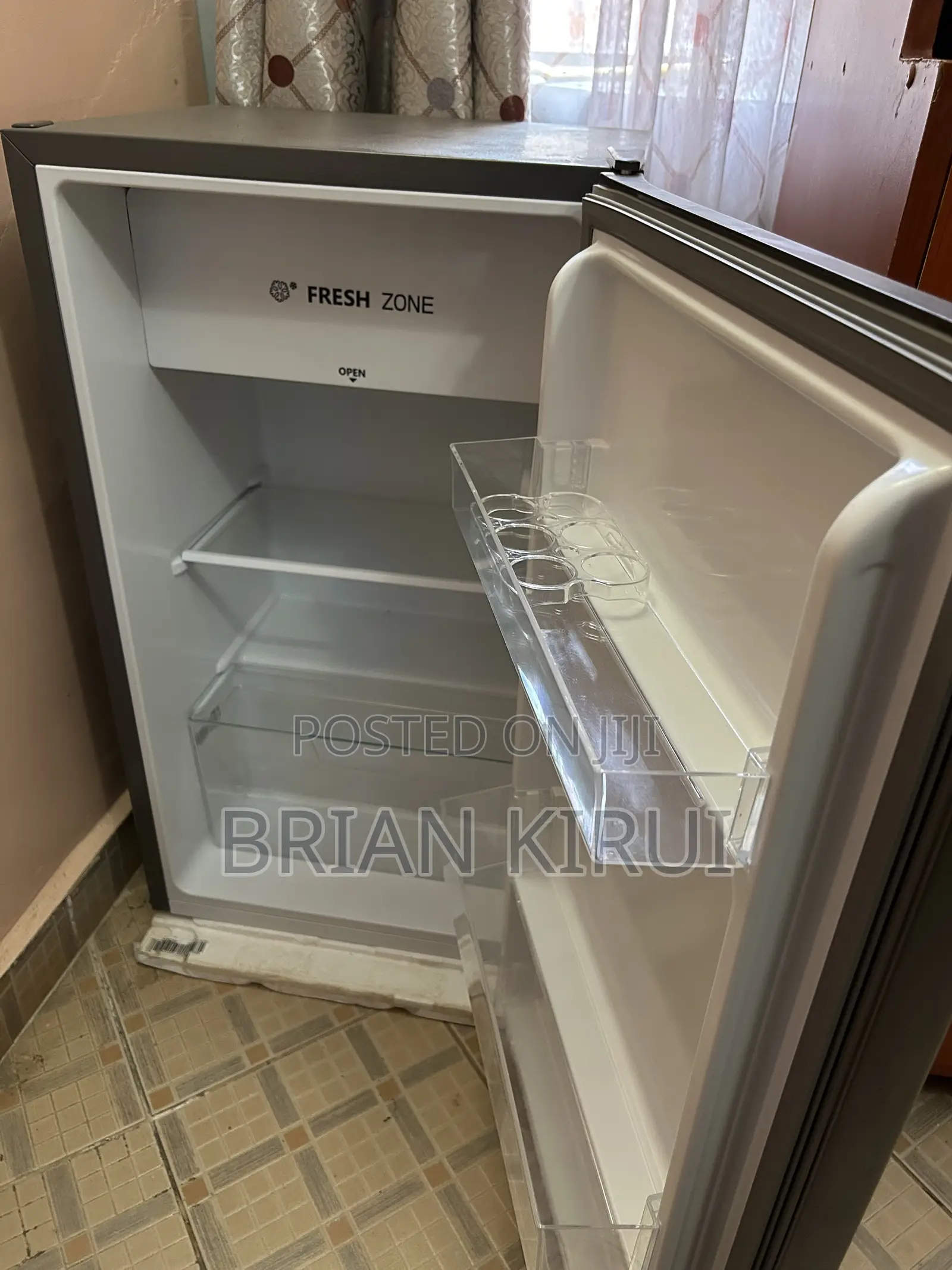 Hisense 92L Fridge | REF092DR
