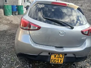 Mazda Demio 2015 Silver