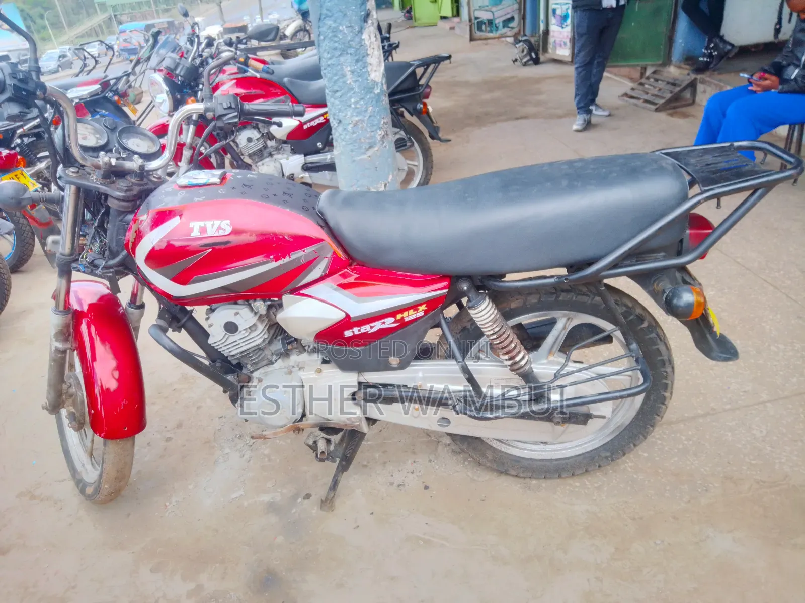 TVS HLX 125 2024 Red