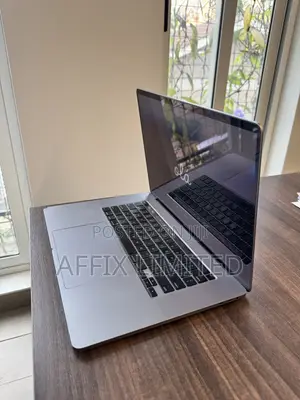 Laptop Apple MacBook Pro 2019 16GB Intel Core i9 SSD 1T