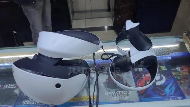 VR2 Playstation Used VR2 - main view