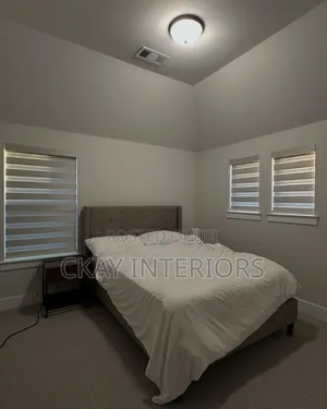 Control the Light, Elevate the Look With Cute Horizontal Blinds