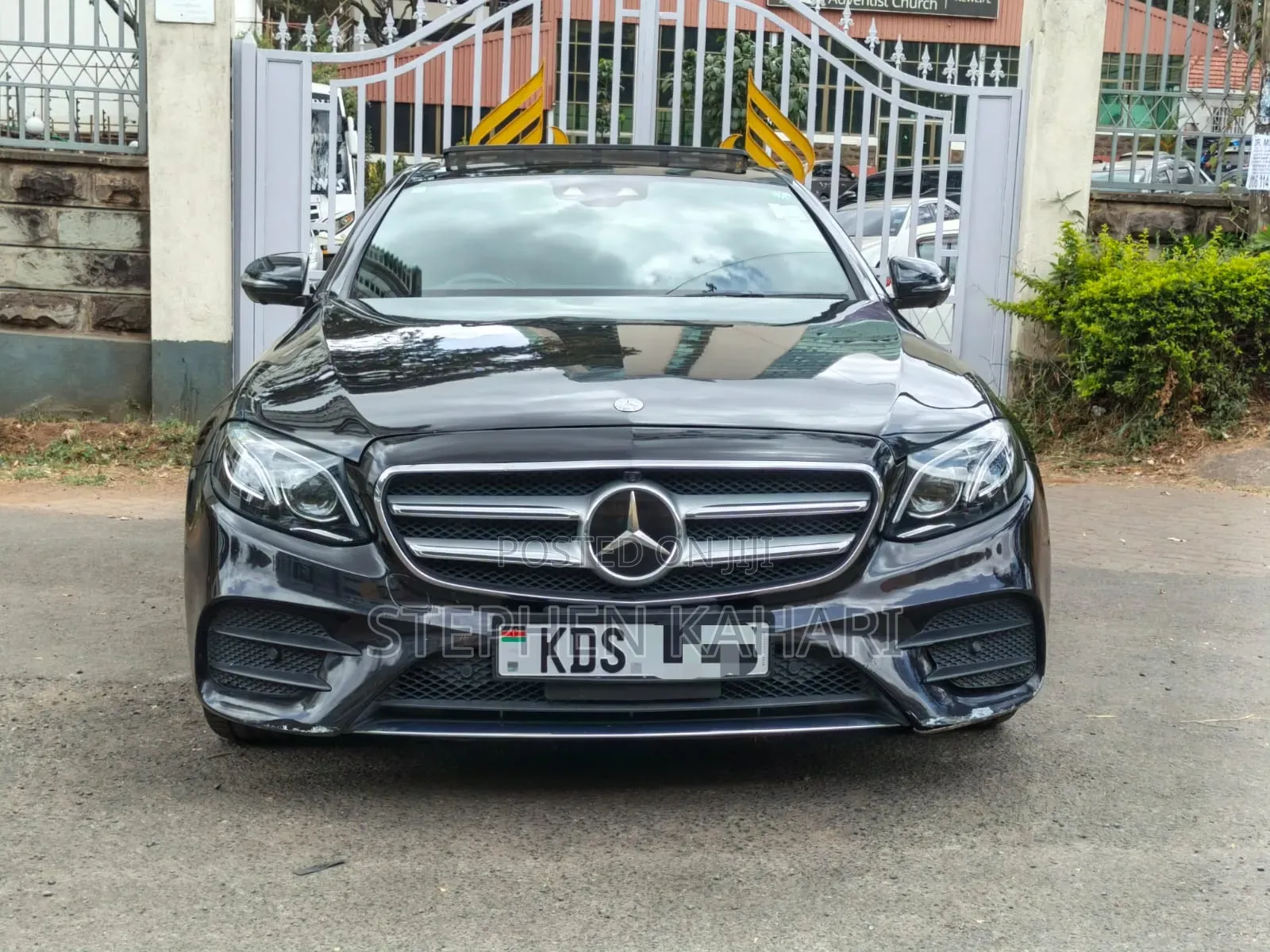 Mercedes-Benz E200 2017 Black
