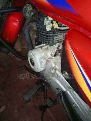 TVS HLX Plus ES 2024 Red