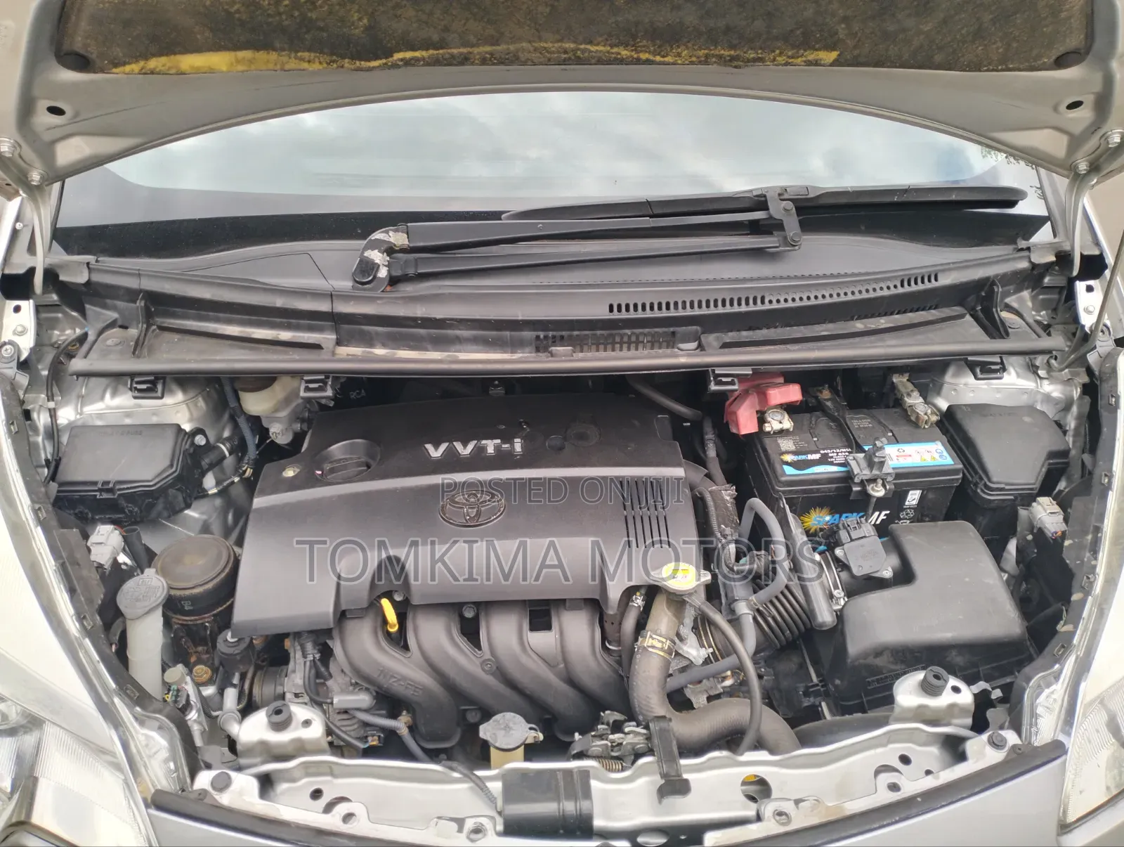Toyota Ractis 2016 Silver
