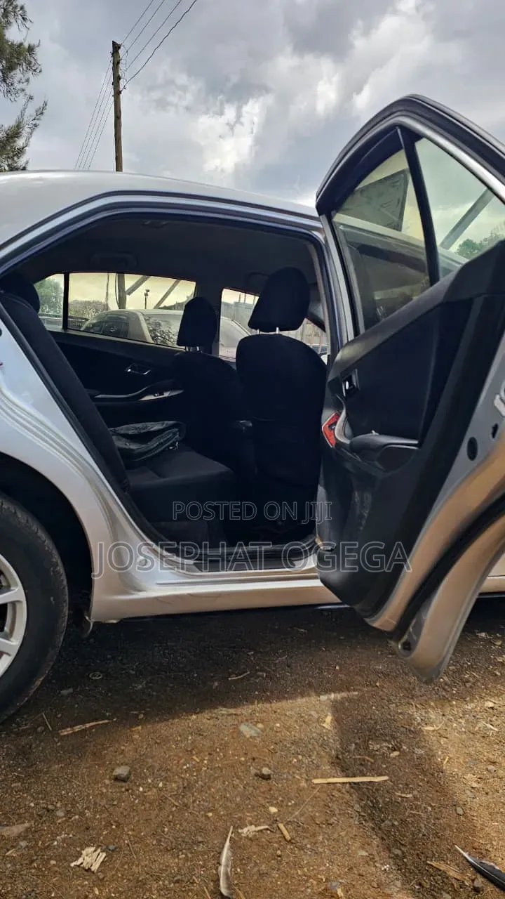 Toyota Allion 2011 Silver