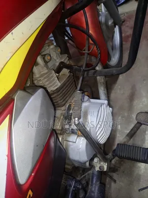 TVS HLX Plus ES 2024 Red
