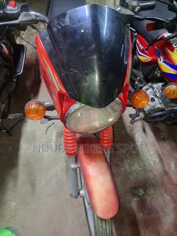TVS HLX Plus ES 2024 Red - thumbnail 4